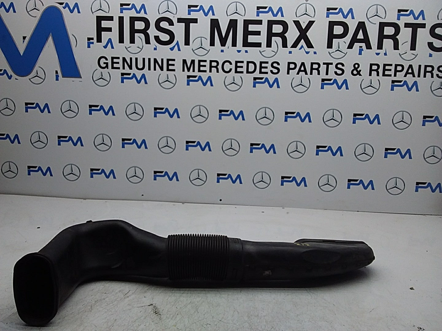 MERCEDES BENZ E-CLASS W212 AIR INTAKE TUBE A6510903437 FMI13