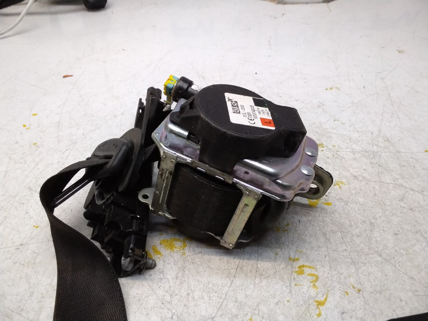MERCEDES C-CLASS W205 SEAT BELT FRONT PASSENGER LEFT SIDE A2058600185 FMS346 NSF