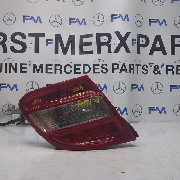 MERCEDES C-CLASS W204 PASSENGER SIDE NS REAR TAIL LIGHT A2048203564 2011 FMT108