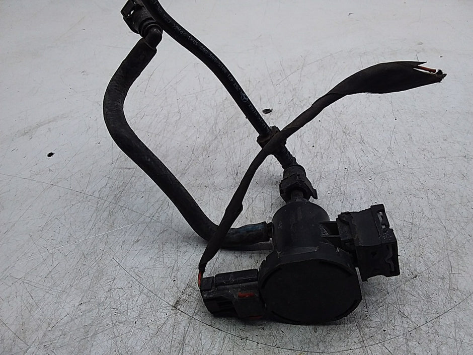 MERCEDES BENZ E-CLASS PURGE VALVE W207 E200 COUPE PURGE VALVE  A0014760532 FMR14