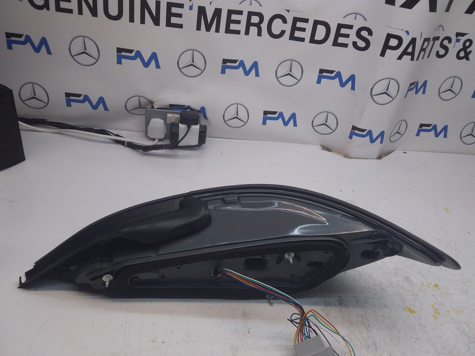 MERCEDES CLA CLASS W117 2013-19 REAR PASSENGER N/S TAIL LIGHT FMT91