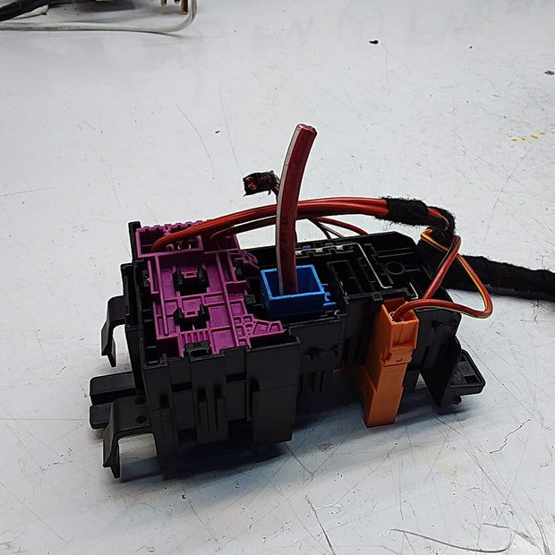 MERCEDES C CLASS FUSE RELAY BOX A2059067200 W205 2014 ONWARDS FMF87