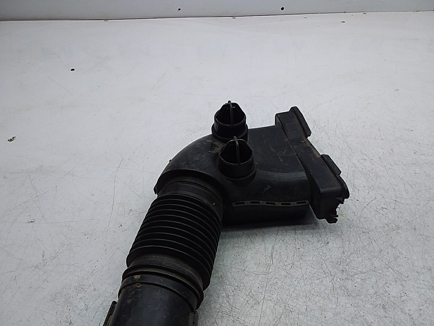 MERCEDES BENZ E-CLASS W213 AIR INTAKE TUBE A6540040097 FMI44