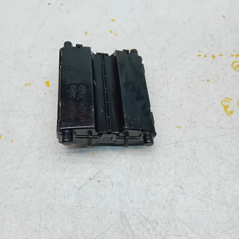 MERCEDES C CLASS 2015 W205 AIR CONDITIONING CONTROL MODULE A2059007615 FM00845