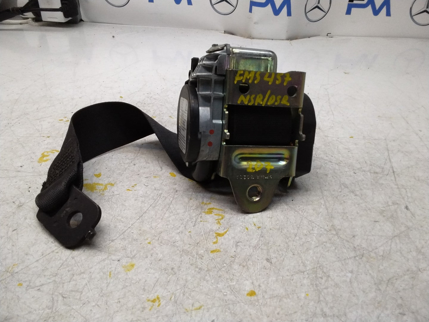 MERCEDES E CLASS SEAT BELT REAR RIGHT AND LEFT A207860398 C207 FMS457 NSR OSR