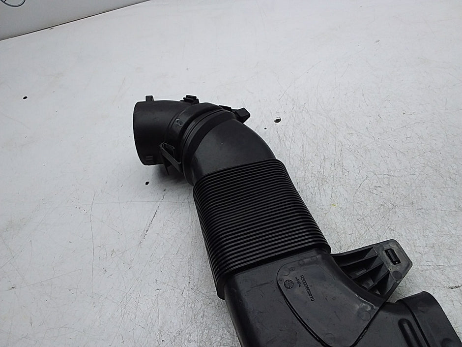 MERCEDES BENZ C-CLASS W205 AIR INTAKE TUBE A6510903242 FMI49