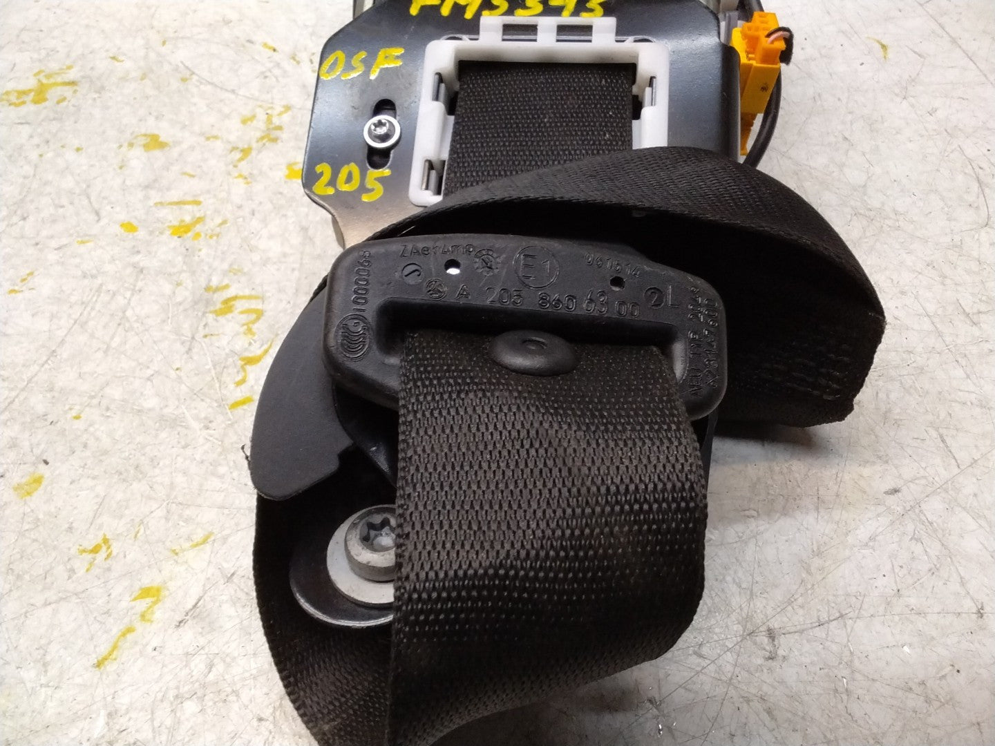 MERCEDES BENZ W205 C CLASS FRONT LEFT SEAT BELT A2058606300 FMS343 NSF