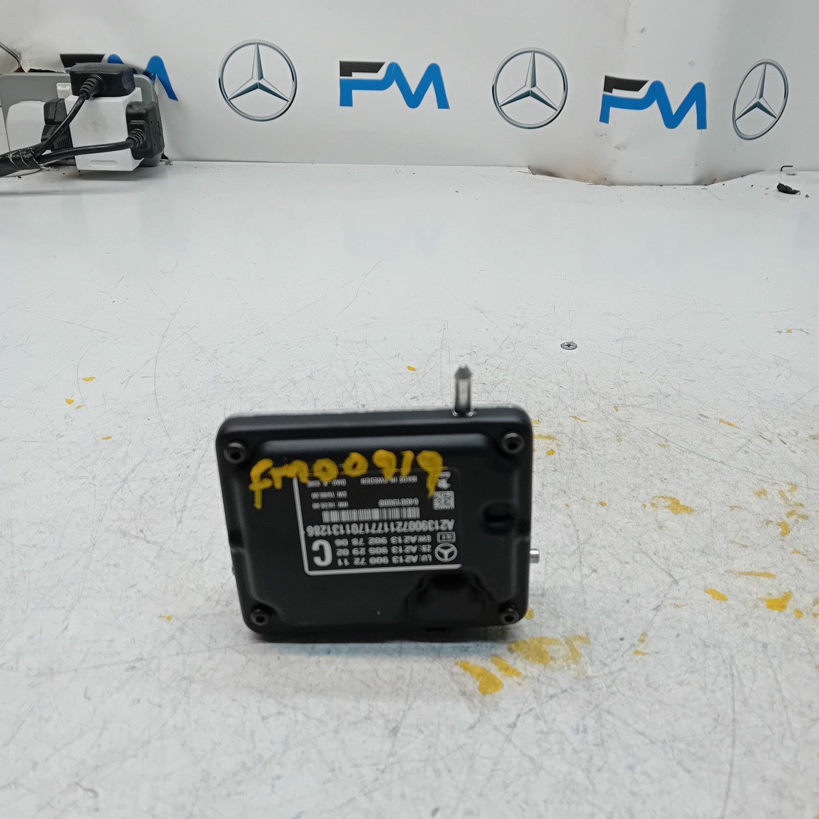 MERCEDES BENZ E-CLASS W213 FRONT WINDSHIELD CAMERA CONTROL A2139007211 FM00919