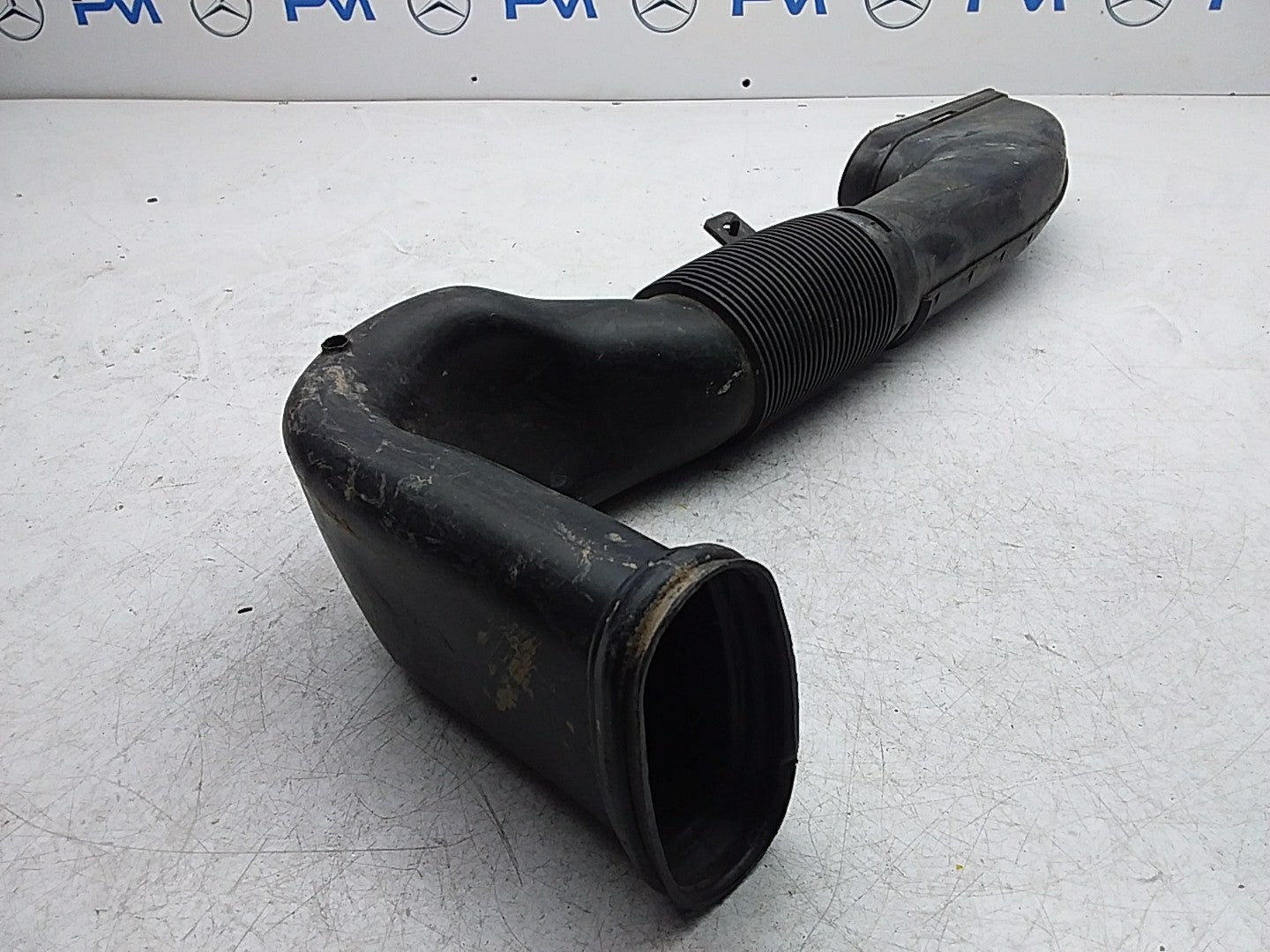 MERCEDES BENZ E-CLASS W212 AIR INTAKE TUBE A6510903437 FMI40