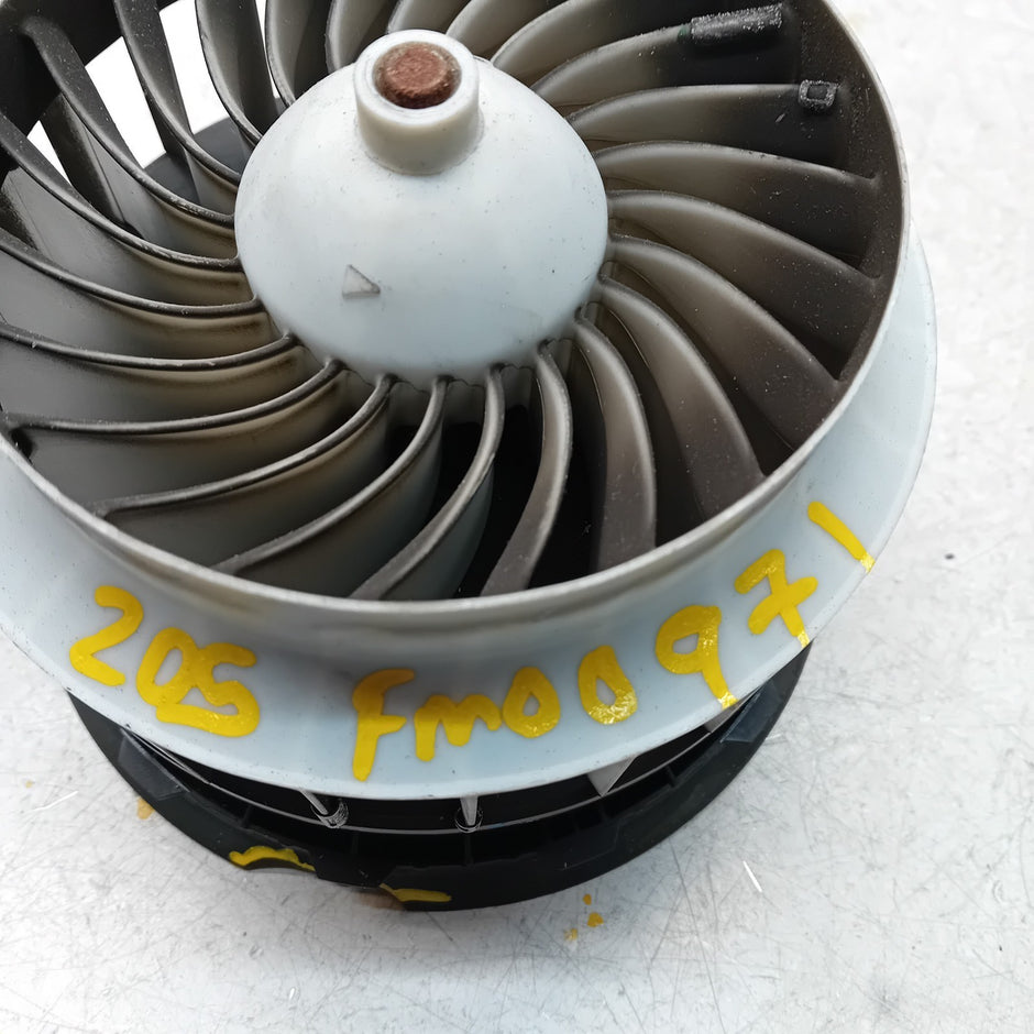 MERCEDES BENZ W205 C-CLASS INTERIOR BLOWER HEATER FAN 0130309005 FM00971