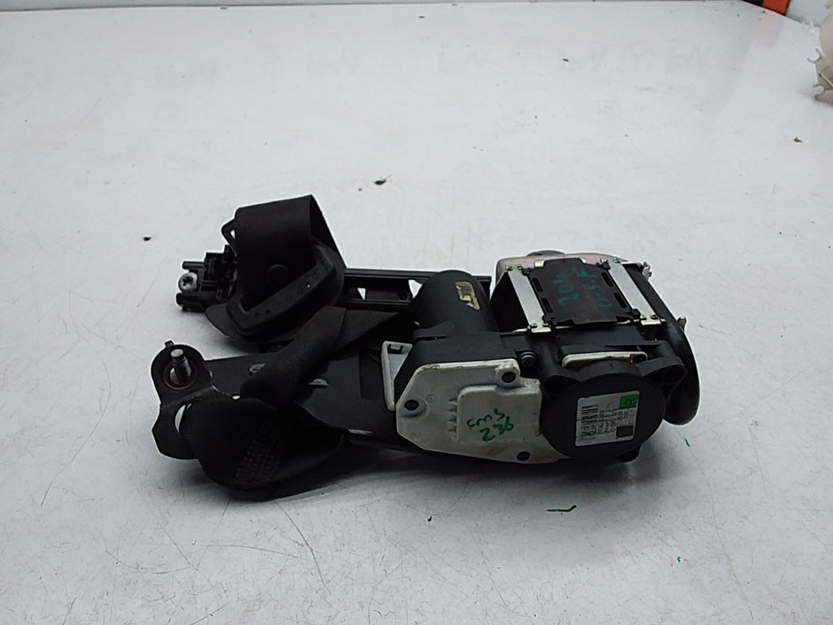 MERCEDES C-CLASS W204 SEAT BELT FRONT RIGHT DRIVER SIDE A2048601885 FMS236 OSF