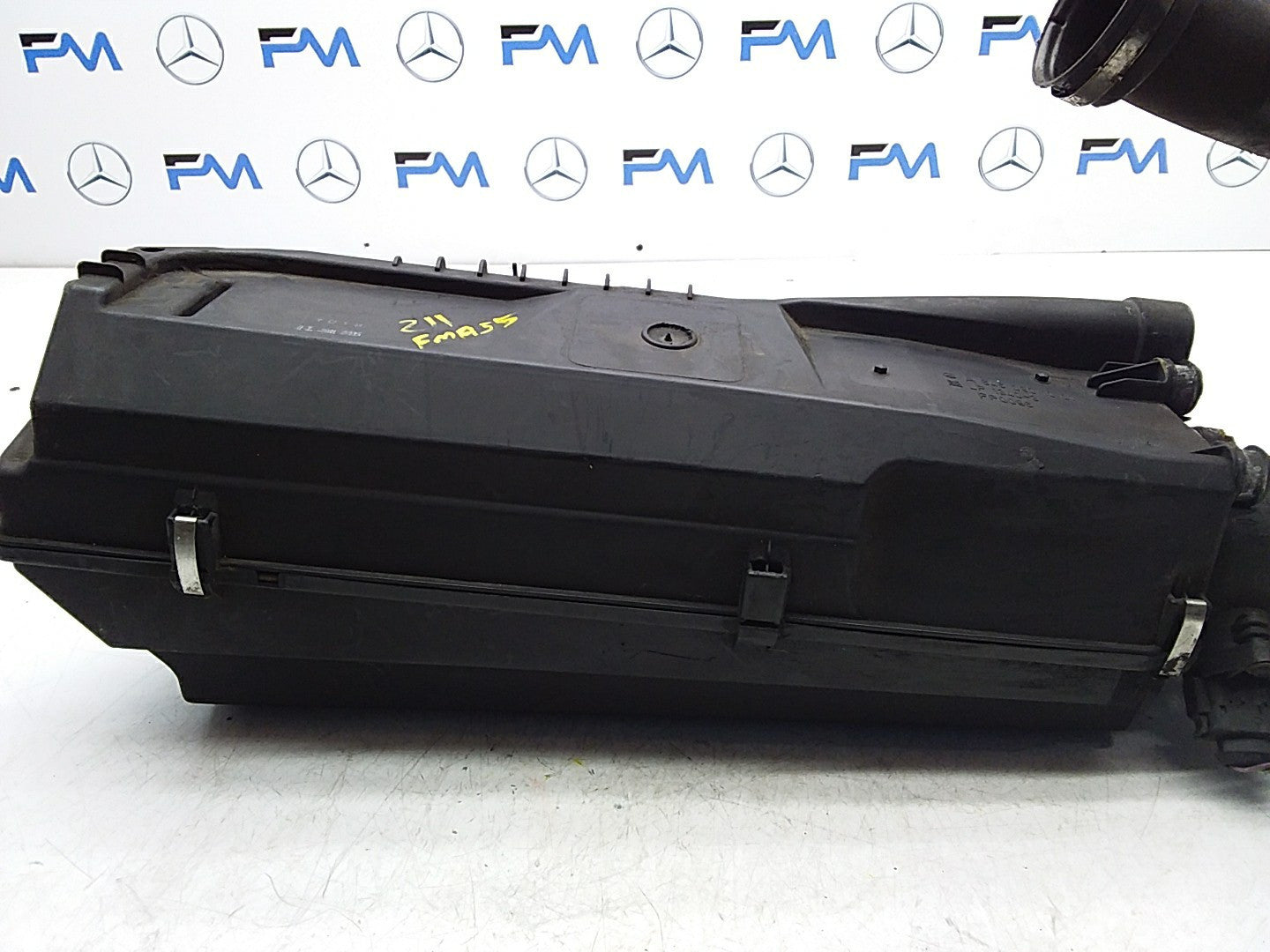 MERCEDES BENZ E-CLASS W211 2003 AIR FILTER CLEANER BOX 2.2 D A6560901001 FMA55