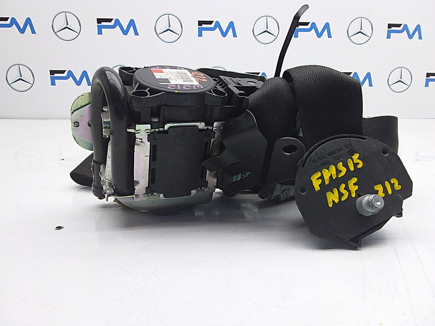 MERCEDES E CLASS W212  SEAT BELT FRONT LEFT PASSENGER SIDE A2128607585 FMS15 NSF