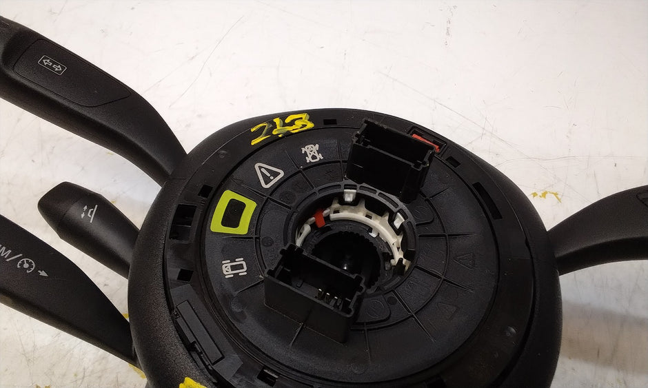 Mercedes Benz E-CLASS W213 INDICATOR/WIPER GEAR SELECT + SQUIB  2016 FM00745