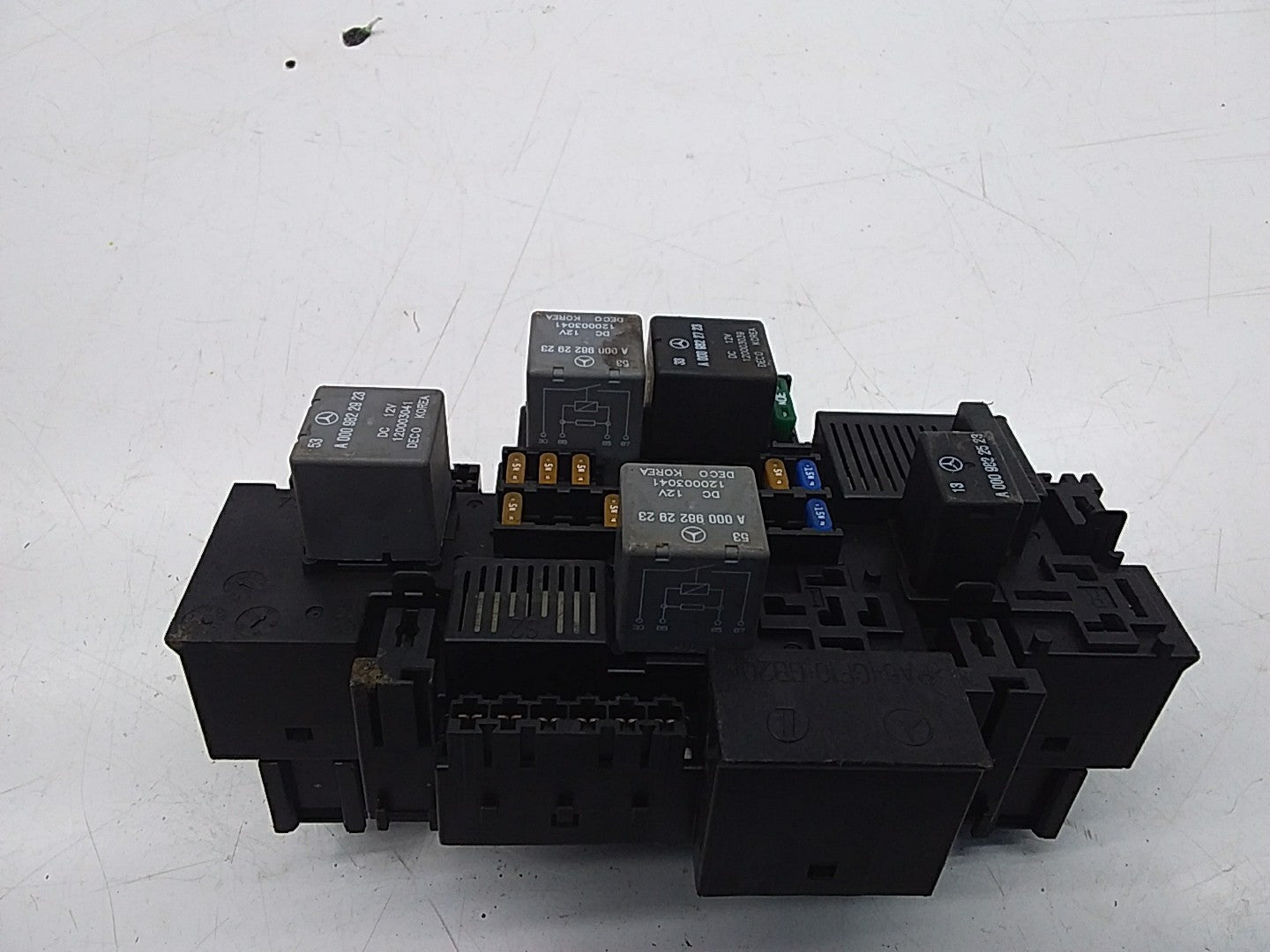 MERCEDES BENZ S-CLASS W222 FUSE BOX RELAY  A2229063202 FMF72