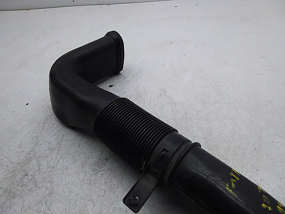 MERCEDES BENZ E-CLASS W212 AIR INTAKE TUBE A6510903437 FMI10