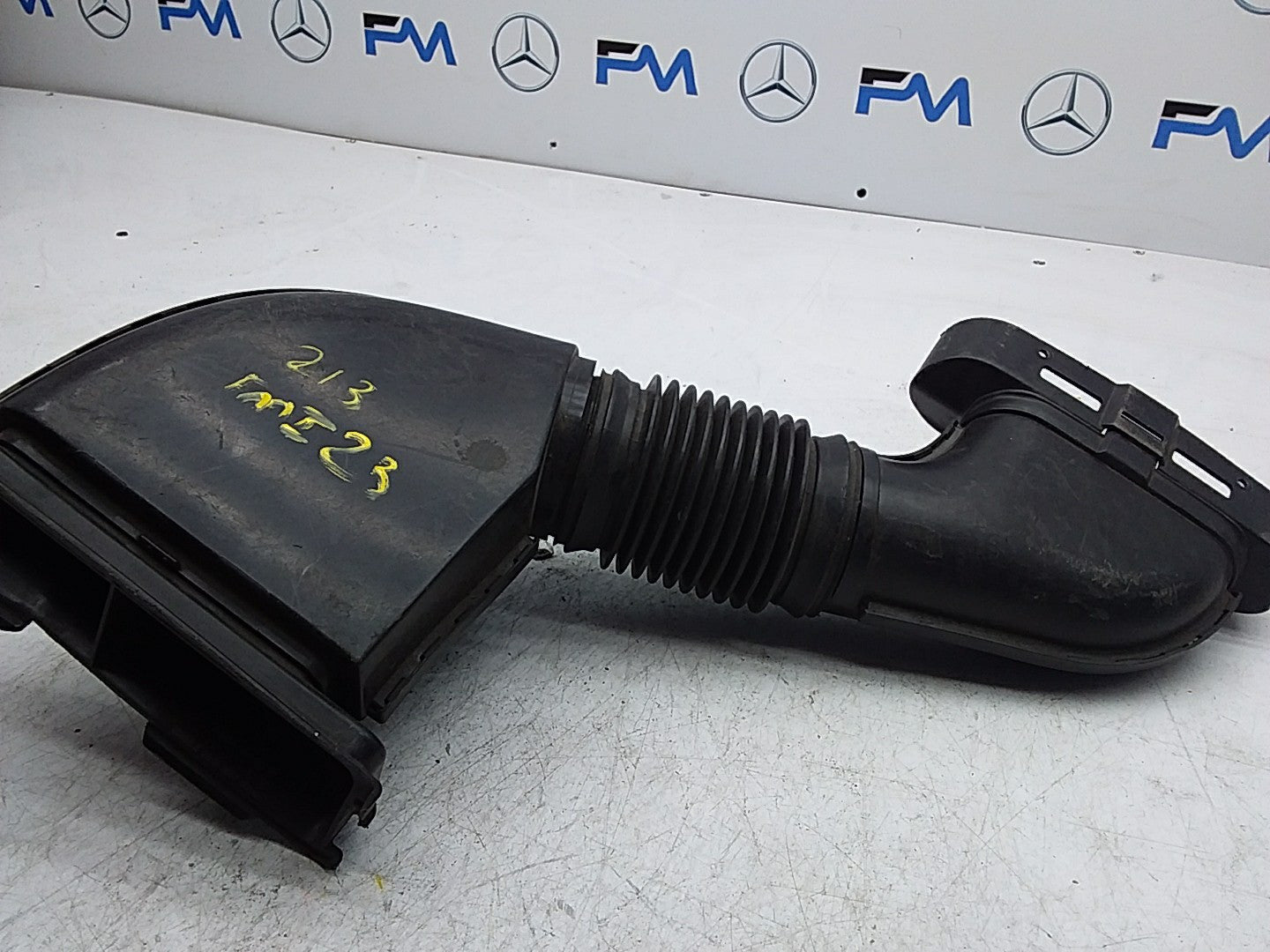 MERCEDES BENZ E-CLASS W213 AIR INTAKE TUBE A640940097 FMI23