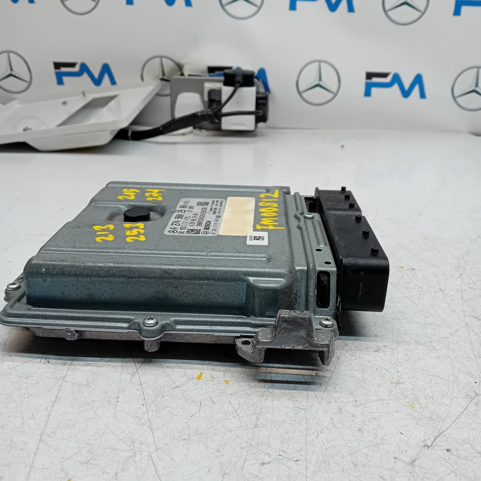 MERCEDES  C-CLASS 2015 ENGINE  ECU CONTROL MODULE A2749002900 FM00812