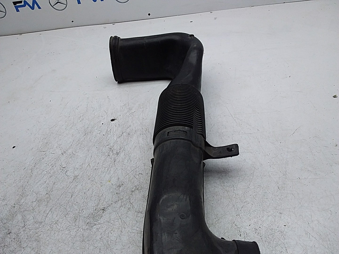 MERCEDES BENZ E-CLASS W212 AIR INTAKE TUBE A6510903437 FMI10