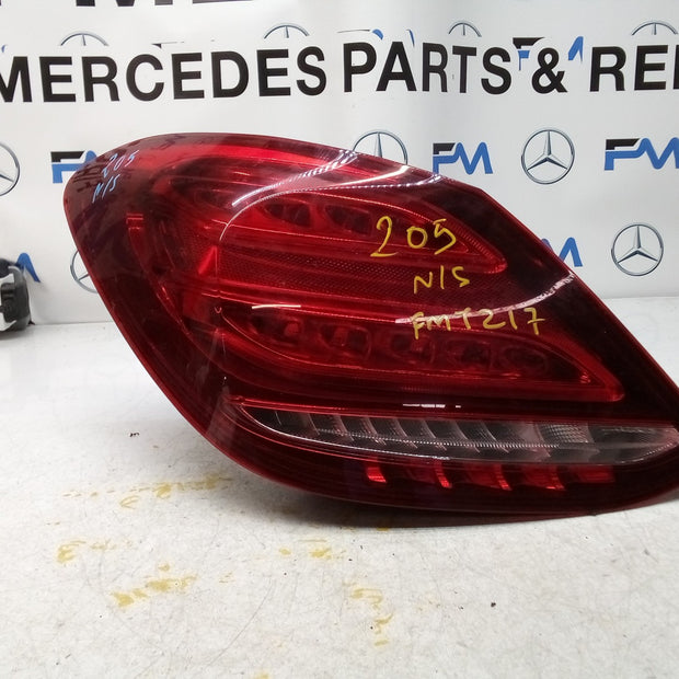 MERCEDES C-CLASS W205 PASSENGER SIDE LEFT NS REAR TAIL LIGHT A2059061357 FMT217