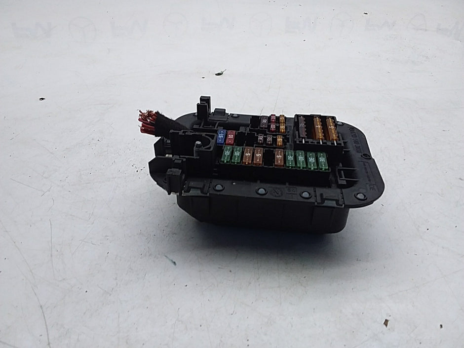 MERCEDES BENZ E-CLASS W213 2016 ONWARDS FUSE RELAY BOX A2135403038 FMF124