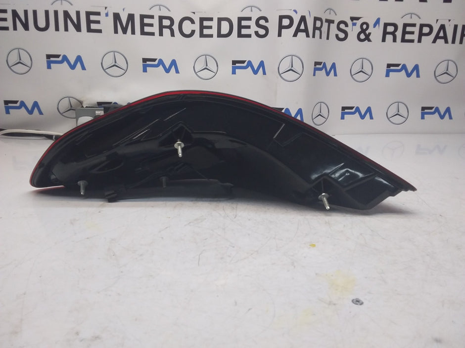 MERCEDES E-CLASS W212 REAR DRIVER O/S TAIL LIGHT FMT90