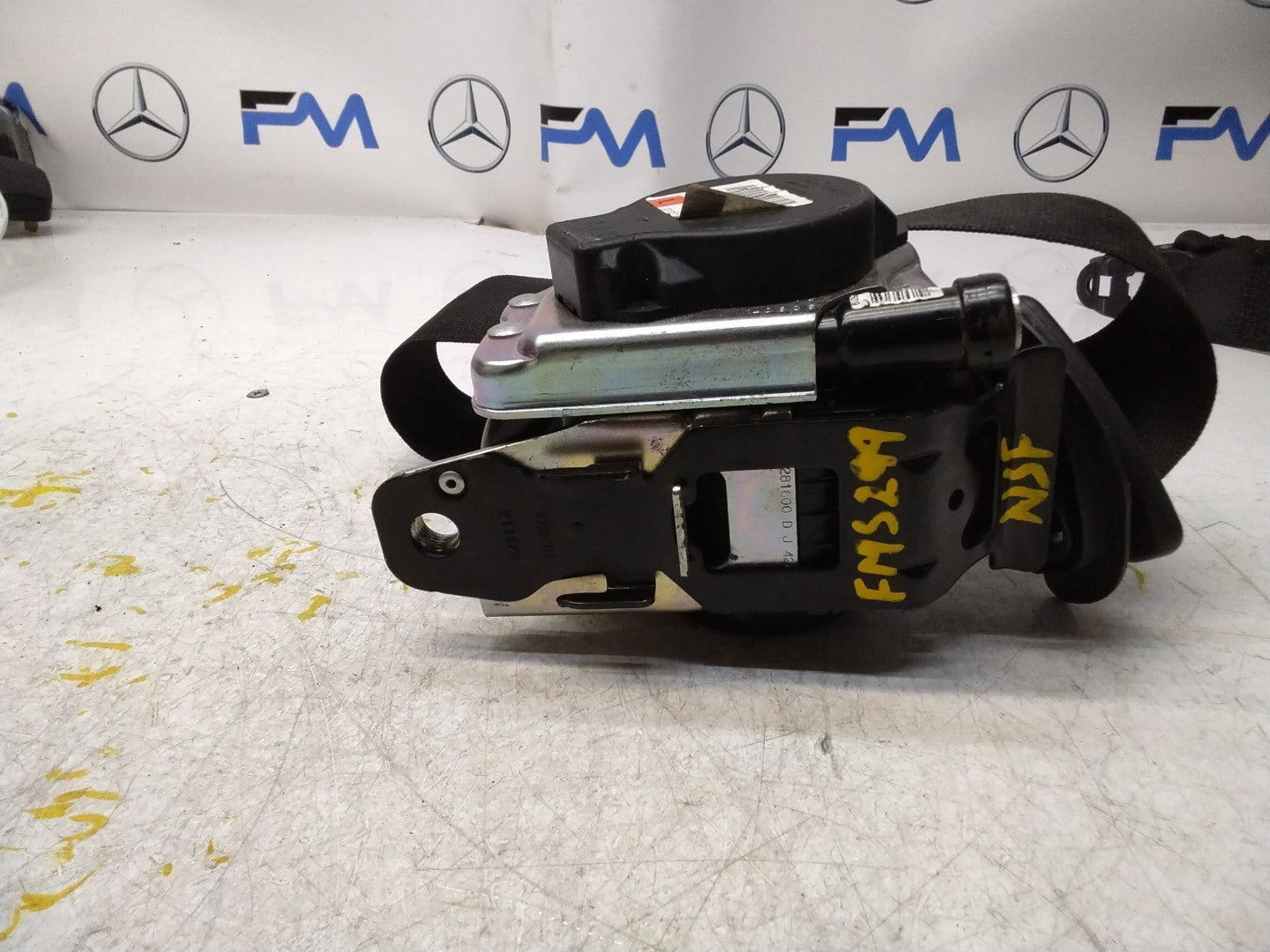 MERCEDES C-CLASS W205 SEAT BELT PASSENGER LEFT SIDE A2058600185 FMS299 NSF