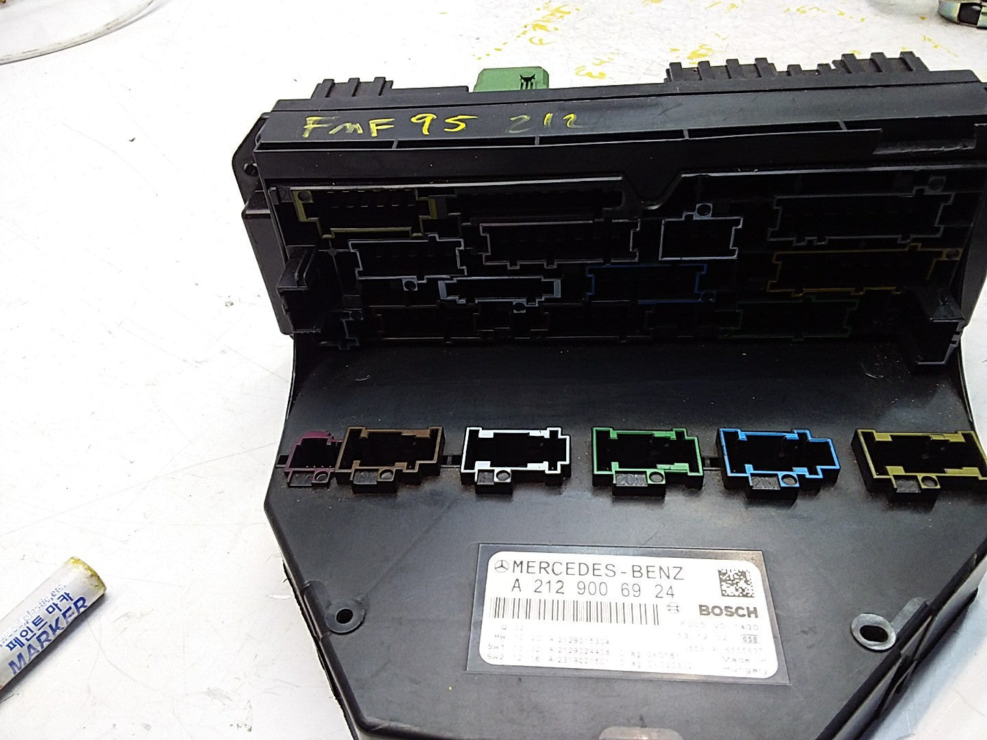 Mercedes E-CLASS W212 Fuse  Box RELAY A2129006924 FMF95