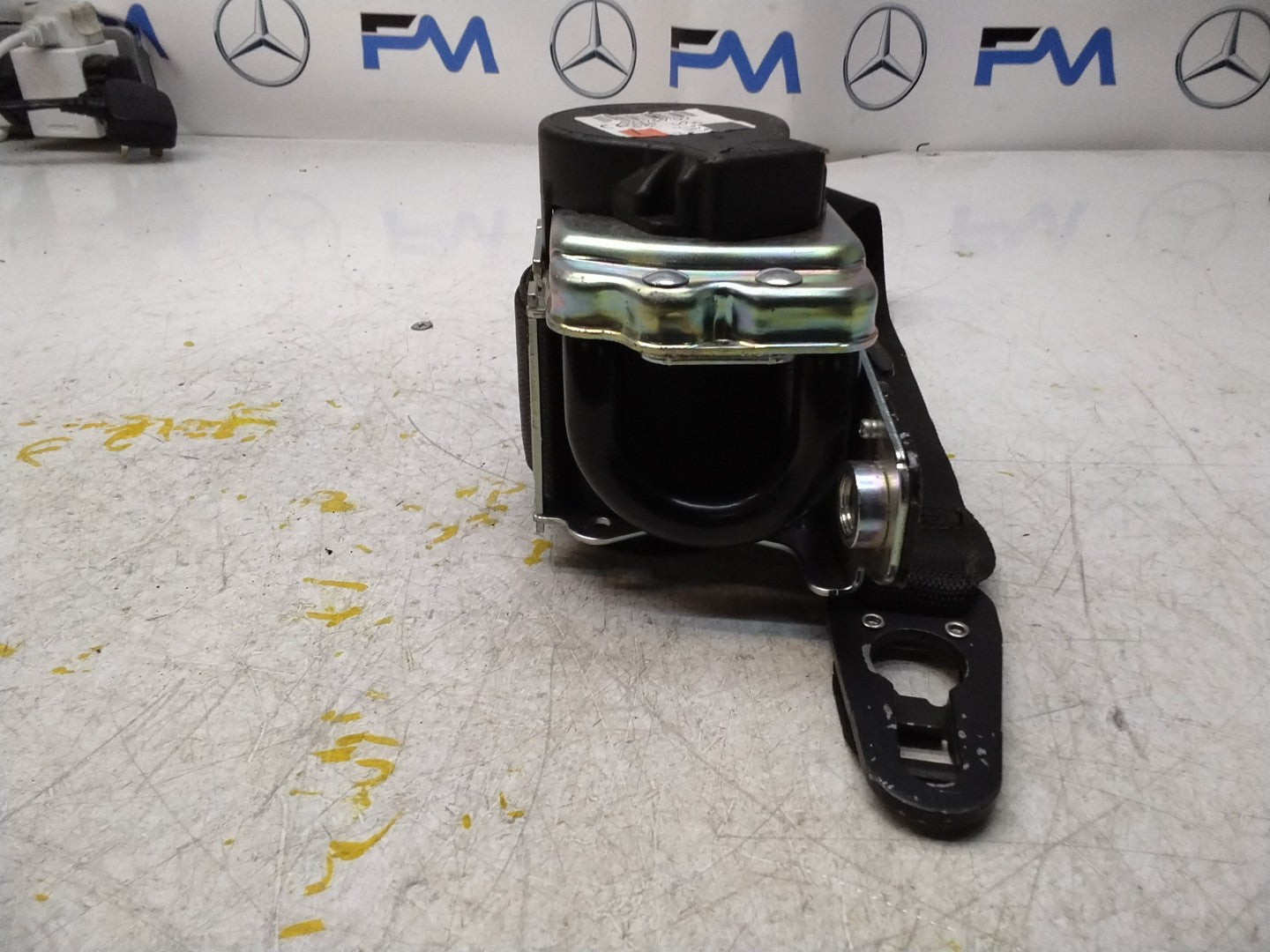MERCEDES C-CLASS W205 SEAT BELT LEFT PASSENGER SIDE A2058600185 FMS295 NSF