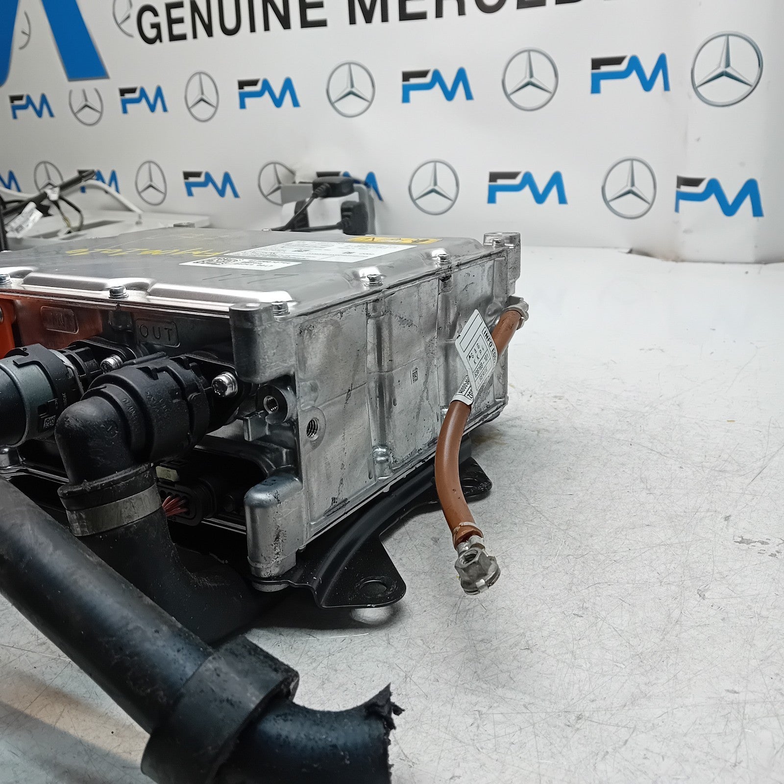 MERCEDES A CLASS W177 BATTERY CHARGER MODULE  A1770072799 A0009006520 FM001010