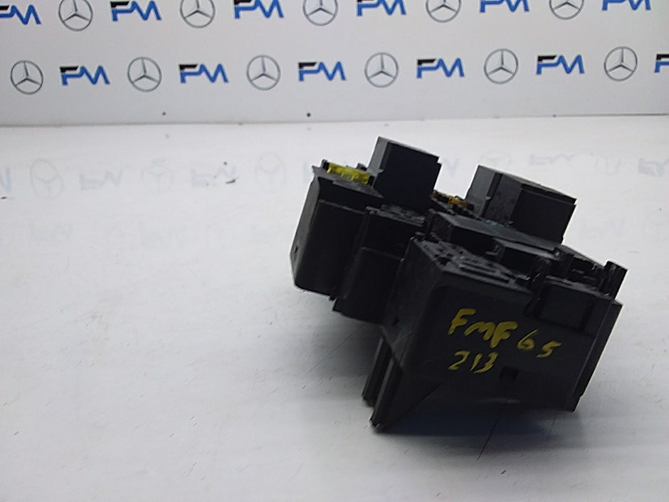 MERCEDES BENZ E-CLASS W213 FUSE BOX RELAY  A2139062202 FMF55