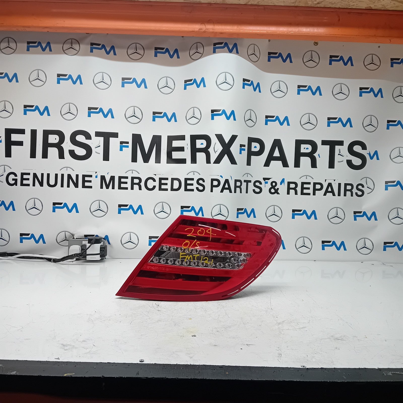 MERCEDES C-CLASS W204 DRIVER SIDE OS REAR TAIL LIGHT A2048205864 2012 FMT121