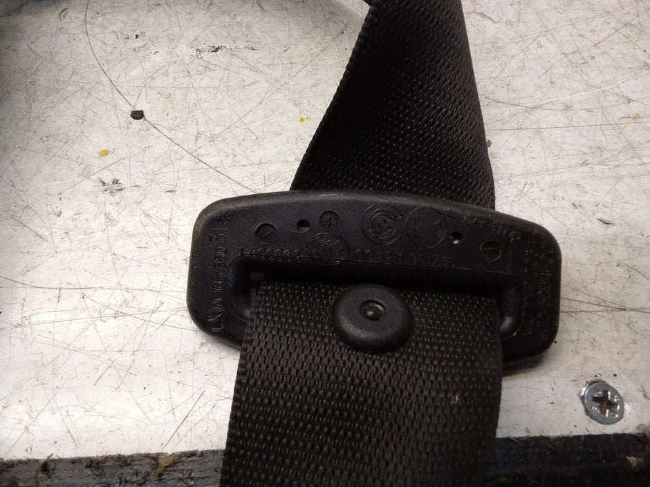 MERCEDES BENZ GLE W166 SIDE REAR SEAT BELT A1668603185 FMS372 NSR