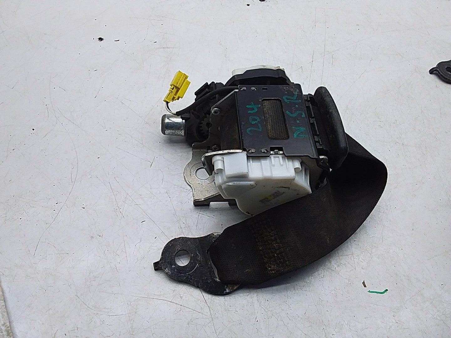 MERCEDES C-CLASS W204 SEAT BELT REAR  LEFT PASSENGER SIDE A2048602886 FMS209 NSR
