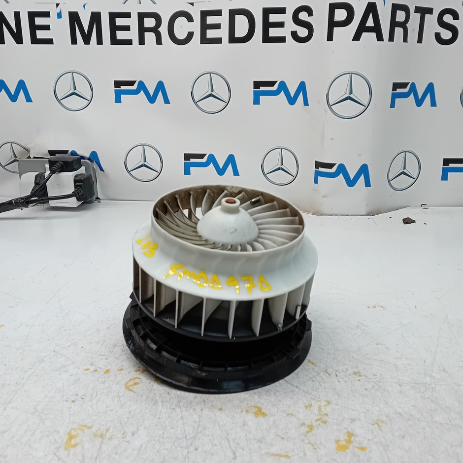 MERCEDES BENZ W205 C-CLASS INTERIOR BLOWER HEATER FAN 0130309002 FM00970