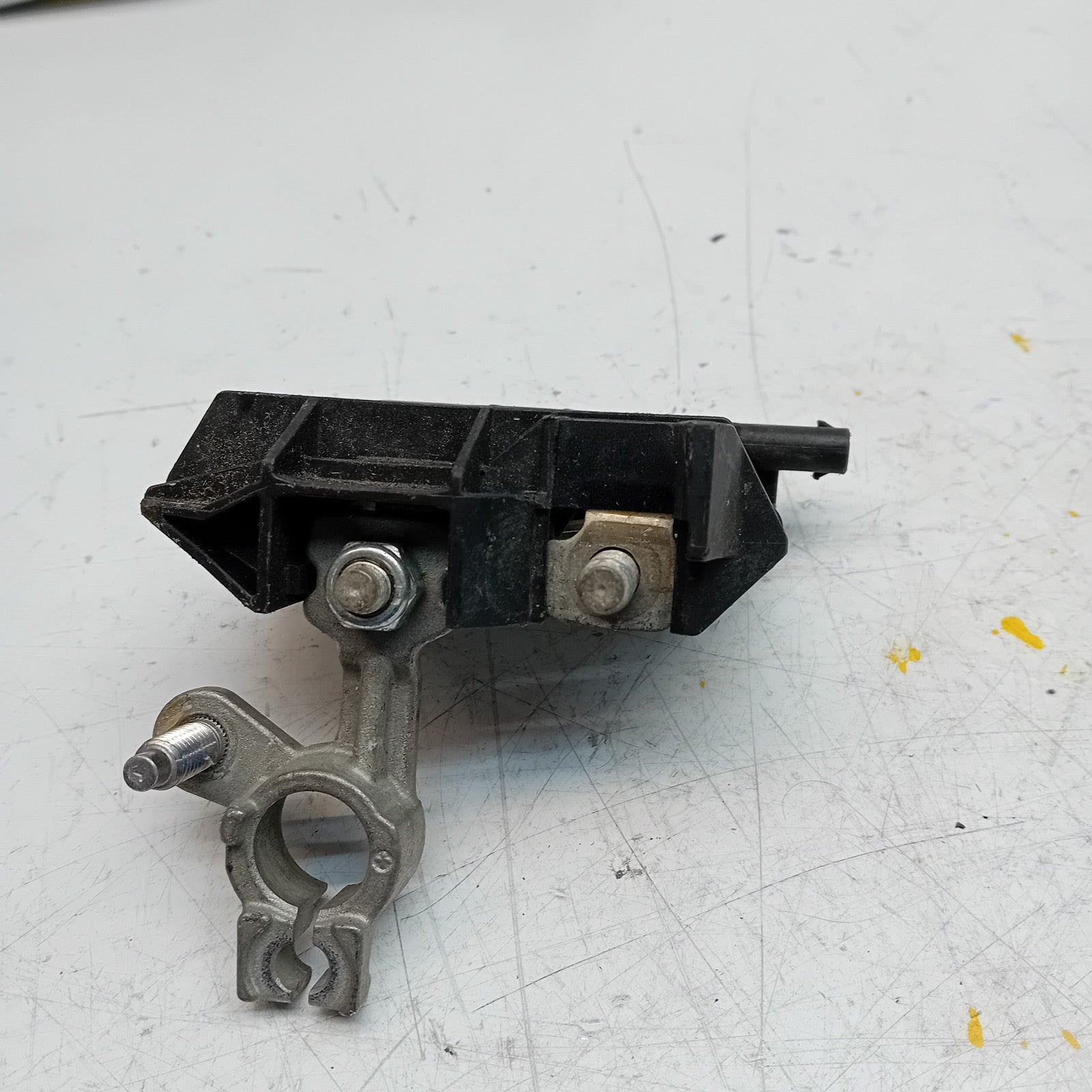 MERCEDES  C E CLASS W205 W213 NEGATIVE BATTERY CLAM TERMINAL A0009061505 FM00819