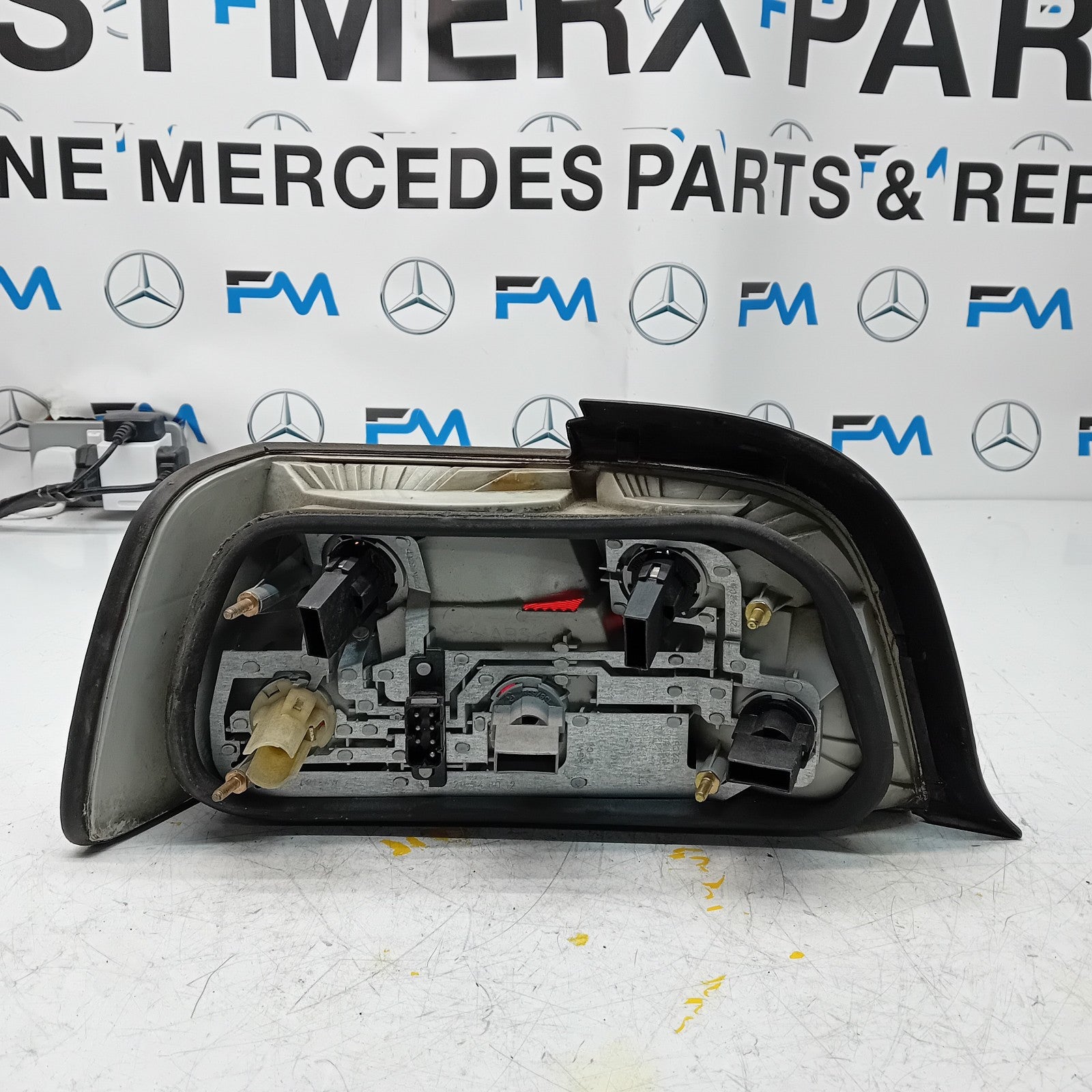 BMW E36 SERIES 3 Coupe 1991-2000 DRIVER OS REAR TAIL LIGHT 1387658 FMT173