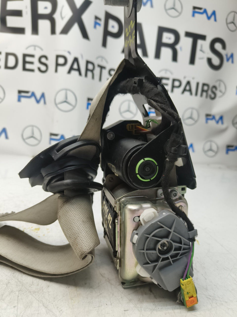 MERCEDES BENZ E-CLASS W212 DRIVER SIDE FRONT SEAT BELT A2128600886 OSF FMS42