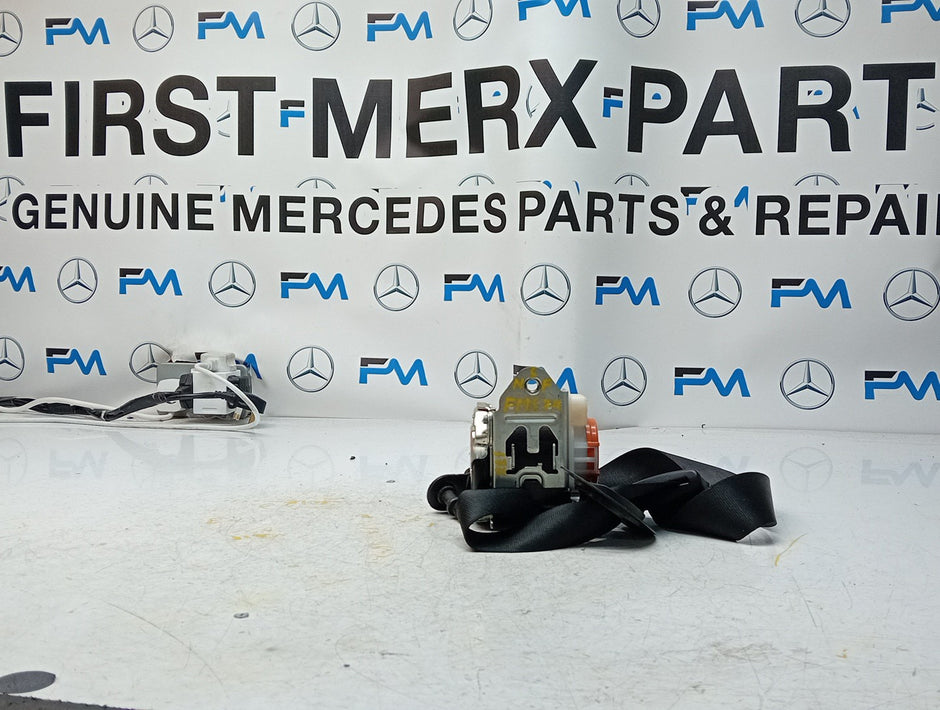 MERCEDES A CLASS  FRONT LEFT SEAT BELT WITH PRETENSIONER A1778600700 FMS74 NSF