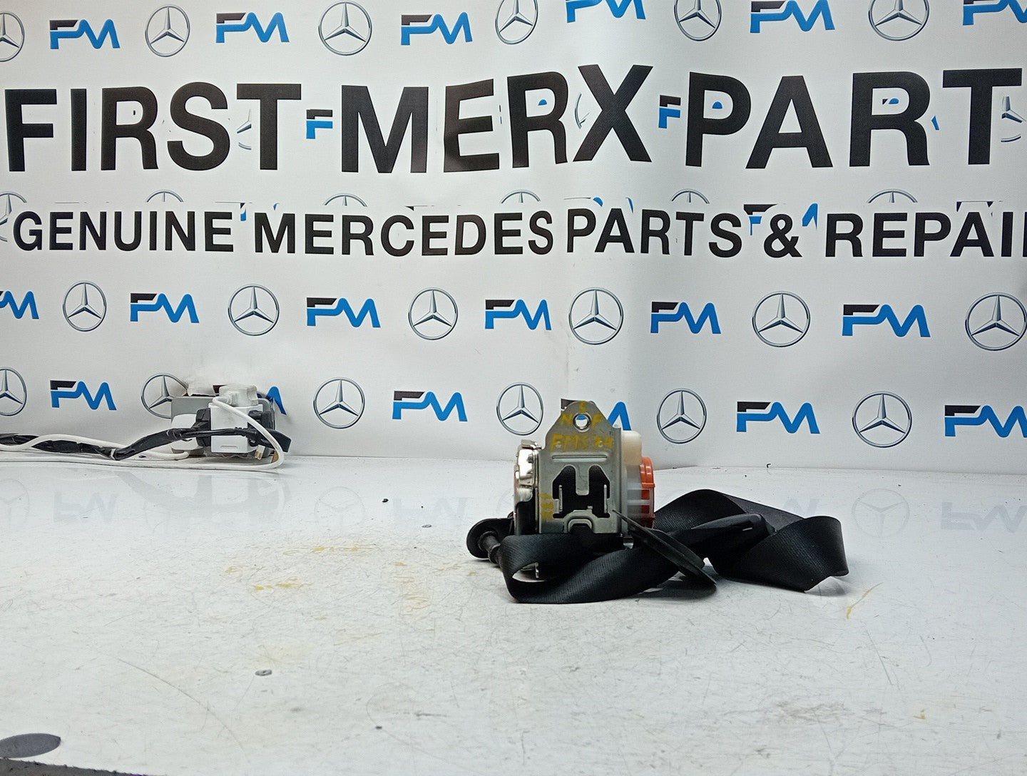 MERCEDES A CLASS  FRONT LEFT SEAT BELT WITH PRETENSIONER A1778600700 FMS74 NSF
