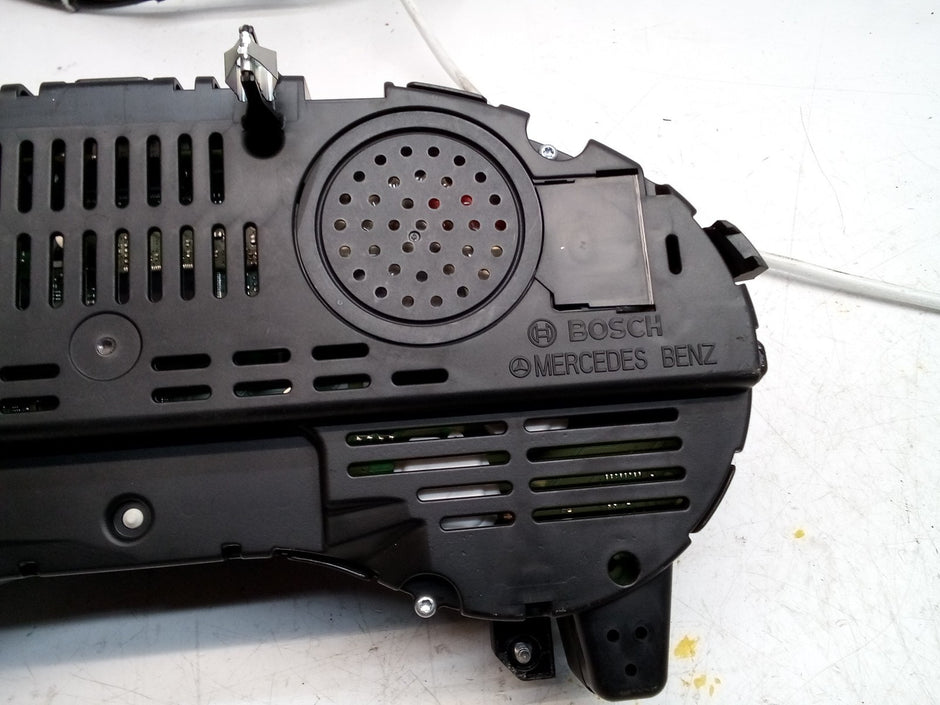 MERCEDES CLA W117 SPEEDOMETER INSTRUMENT CLUSTER A1179004201 FM00764