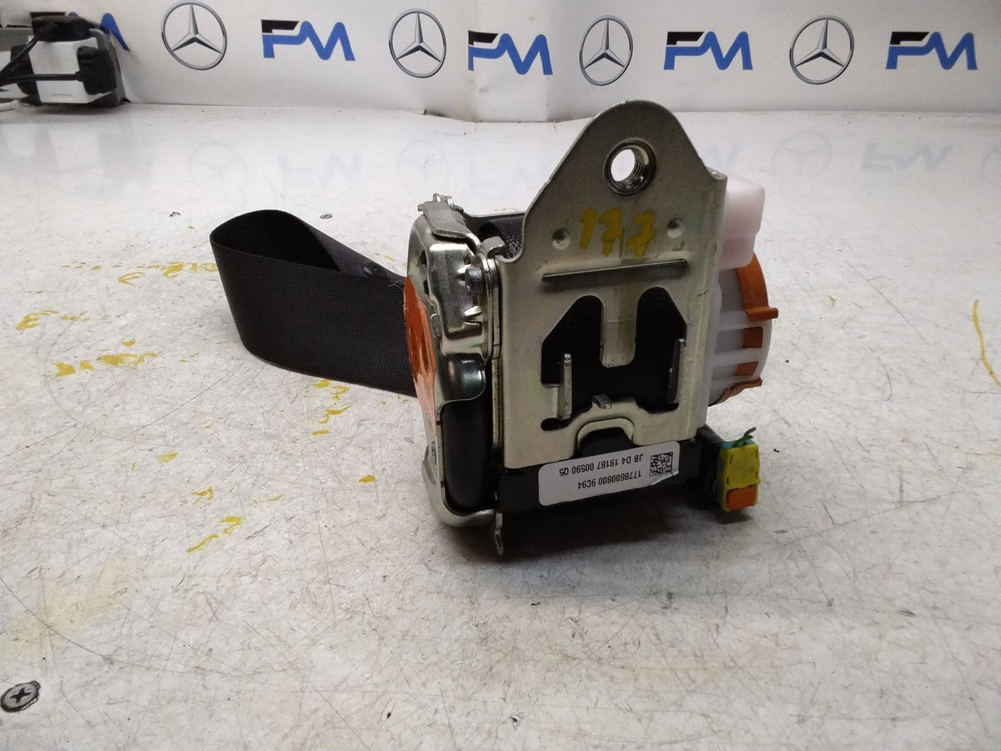 MERCEDES A-CLASS  FRONT RIGHT SEAT BELT WITH PRETENSIONER A1778600800 FMS407 OSF