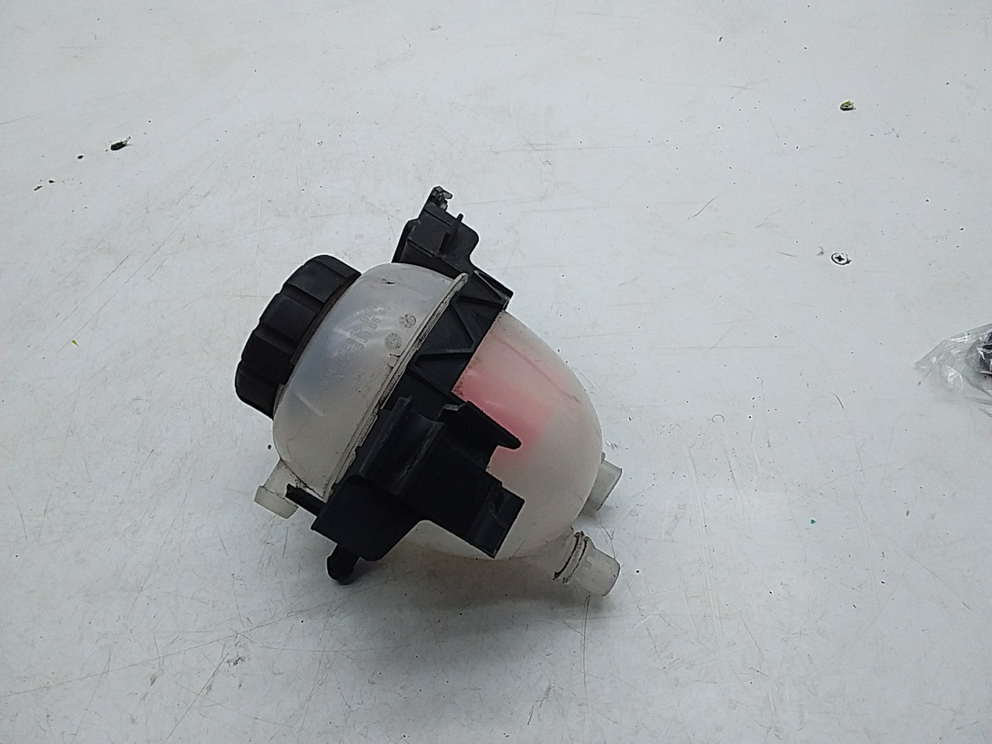 MERCEDES BENZ S-CLASS W222 COOLANT EXPANSION TANK 2014ONWARDS A2225000549 FMC106