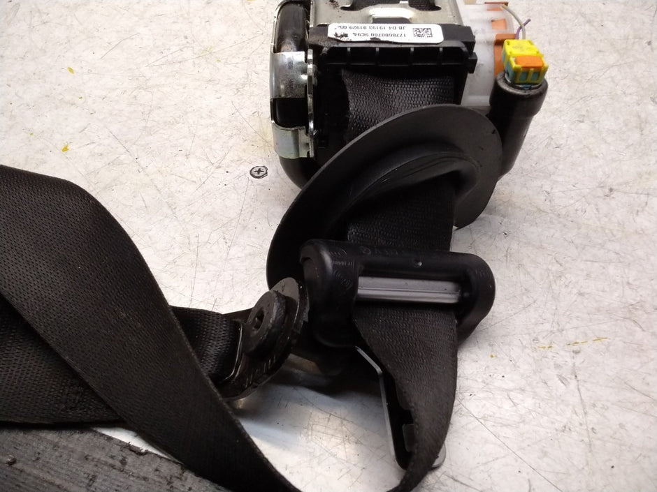 MERCEDES A CLASS  FRONT LEFT SEAT BELT WITH PRETENSIONER A1778600700 FMS405 NSF