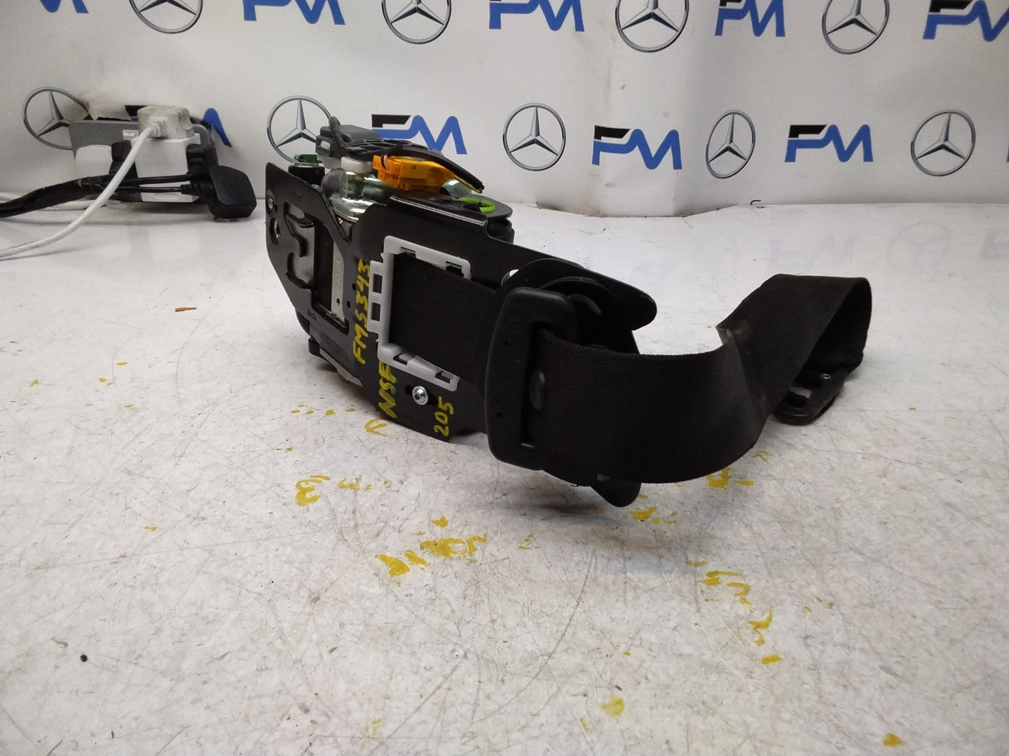 MERCEDES BENZ W205 C CLASS FRONT LEFT SEAT BELT A2058606300 FMS343 NSF