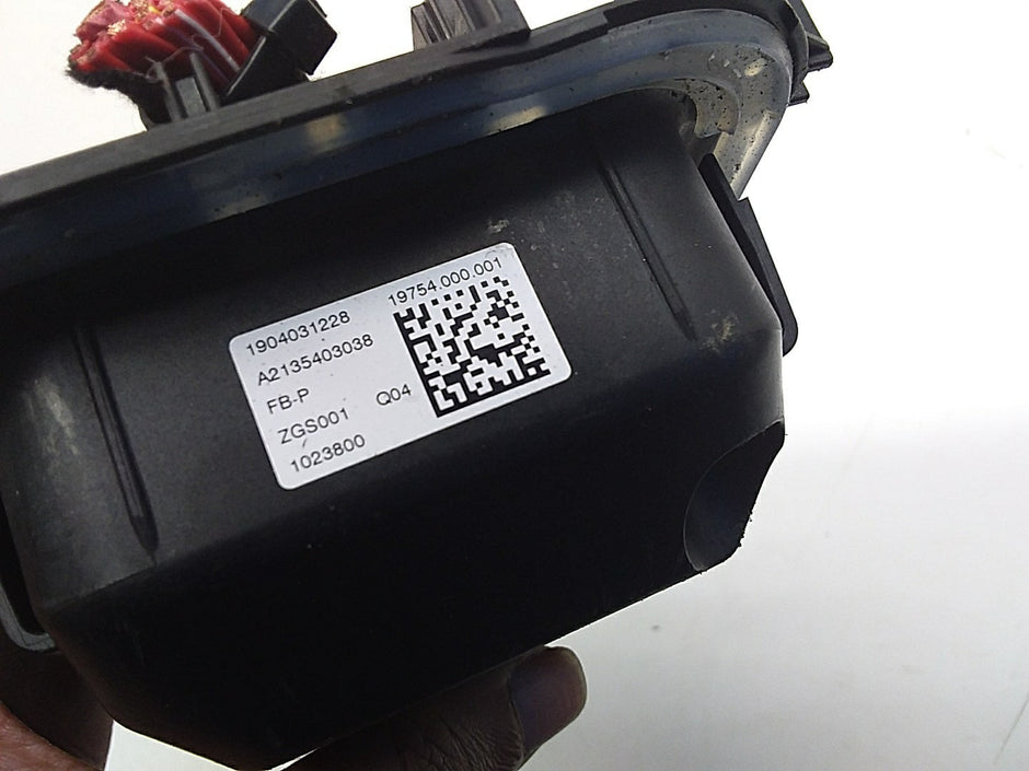 2017/2023 MERCEDES-BENZ E CLASS W213  FUSE BOX  A2135403038 FMF31