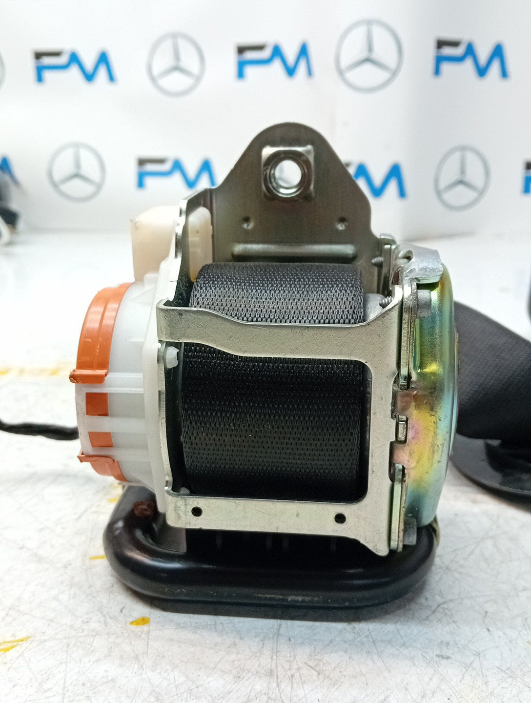 MERCEDES A CLASS  FRONT LEFT SEAT BELT WITH PRETENSIONER A1778600700 FMS71 NSF
