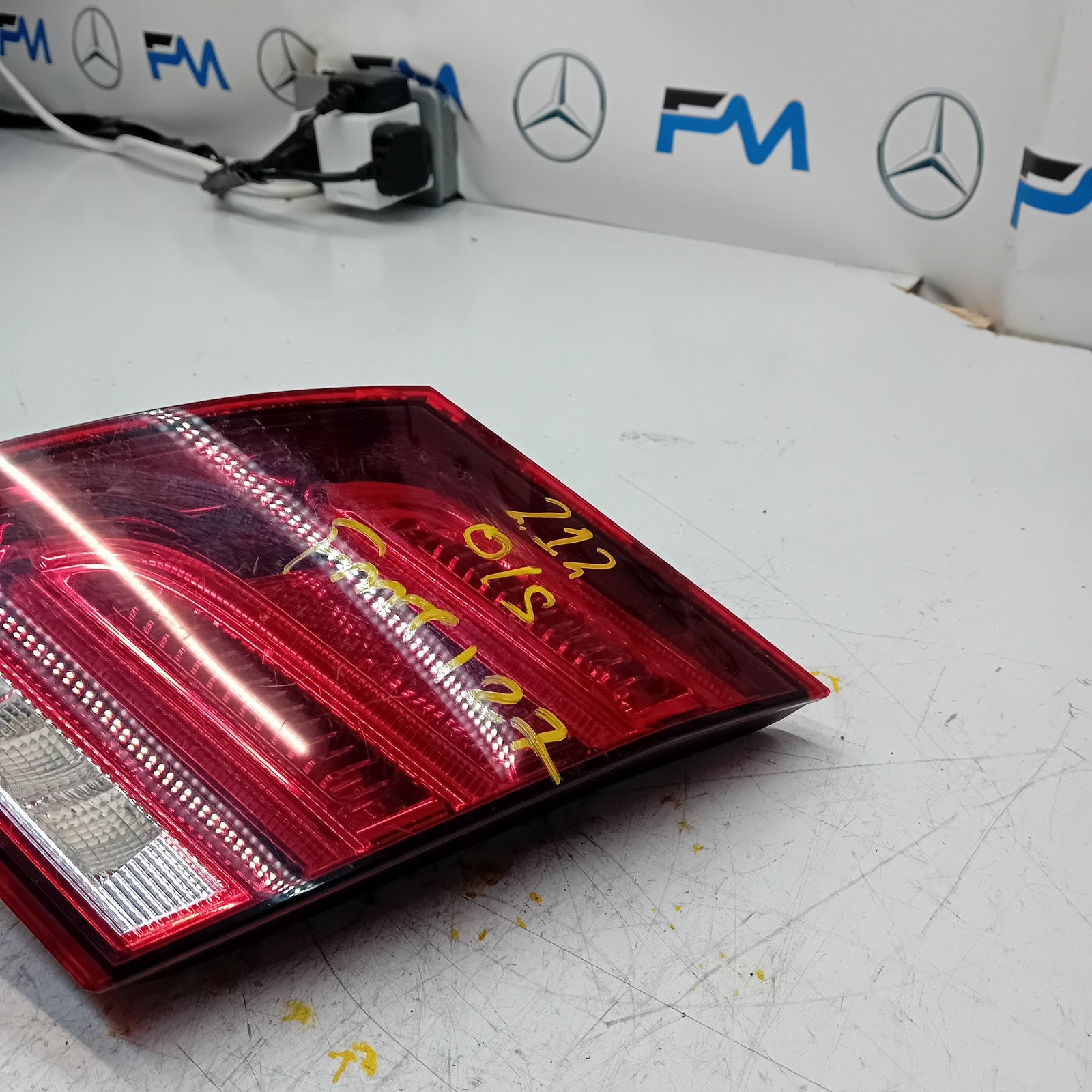 MERCEDES E-CLASS W212 DRIVER SIDE OS REAR TAIL LIGHT FMT127