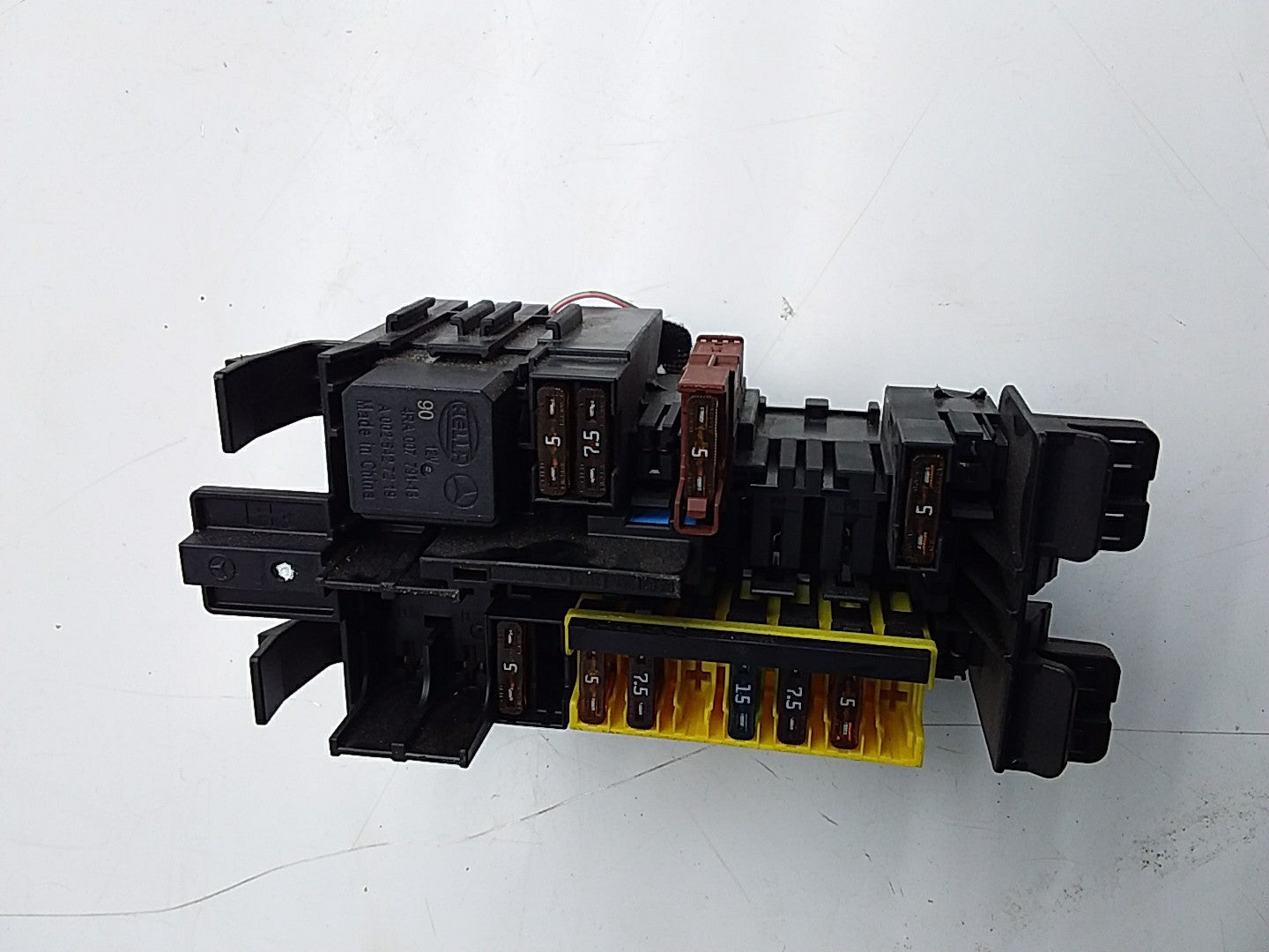 MERCEDES C CLASS FUSE RELAY BOX A2059067200 W205 2014-2021  FMF16