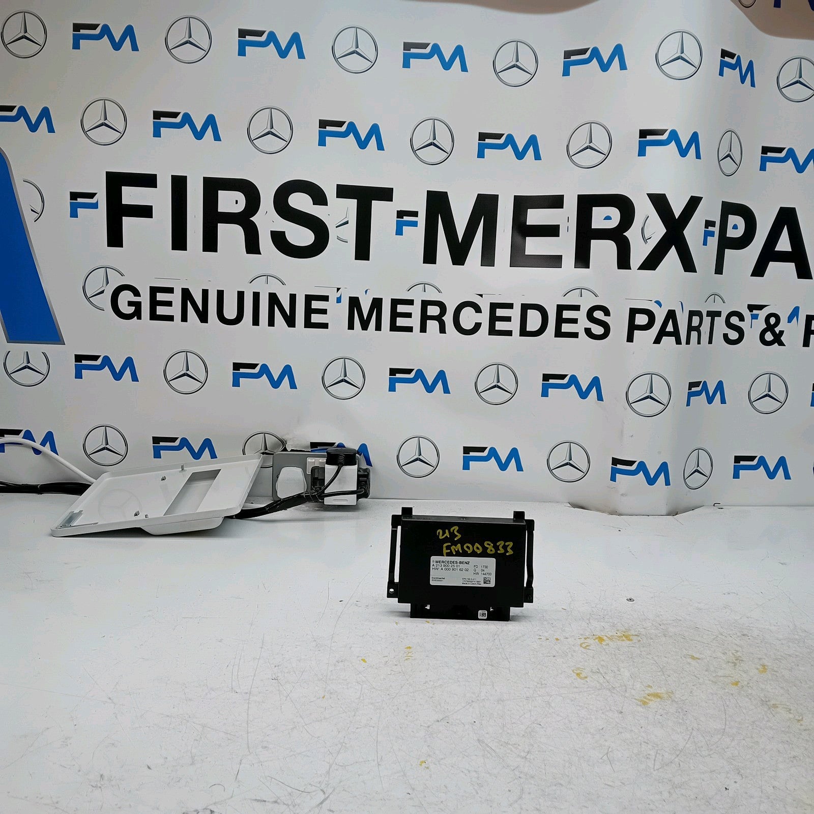 MERCEDES E-CLASS W213 GEARBOX CONTROL UNIT W205 A2139002501 FM00833